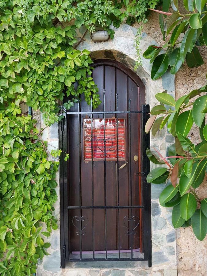 Anna'S Stone House Villa Megala Chorafia ภายนอก รูปภาพ