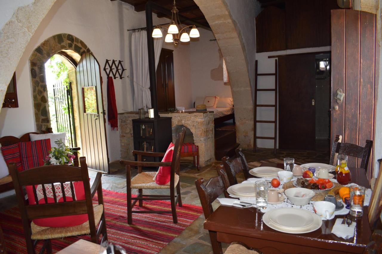 Anna'S Stone House Villa Megala Chorafia ภายนอก รูปภาพ
